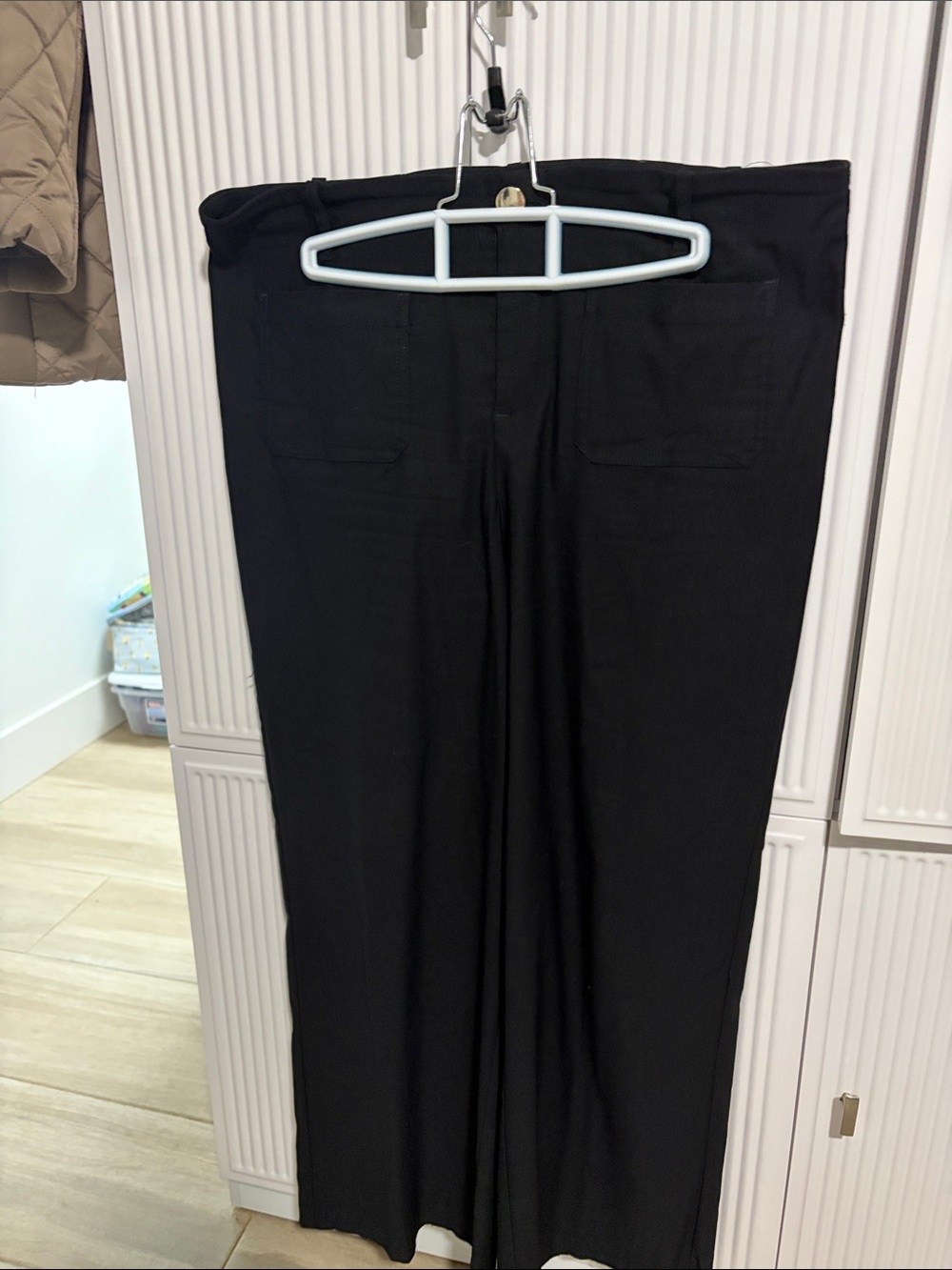 Jules & Leopold Black Cropped Wide-Leg Pants